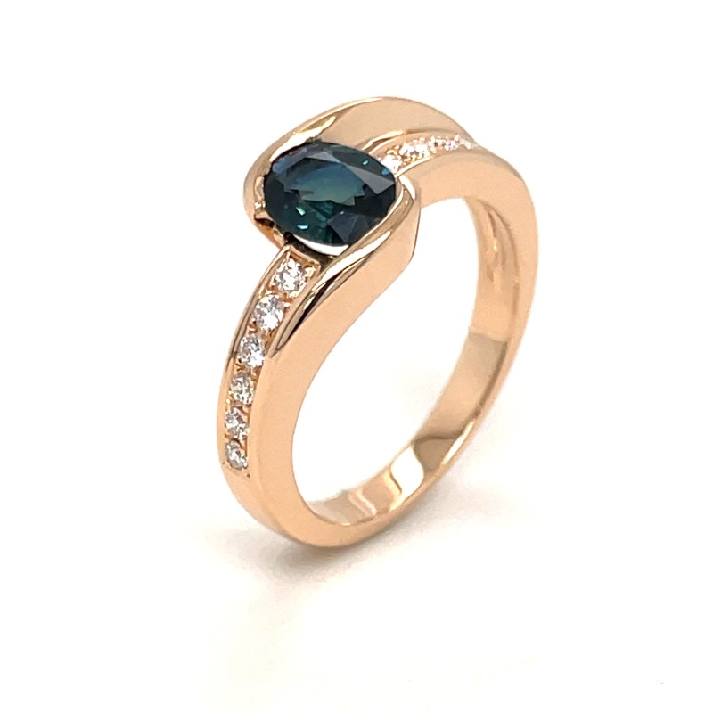 bague de mariage en or rose avec un saphir Teal et diamants 