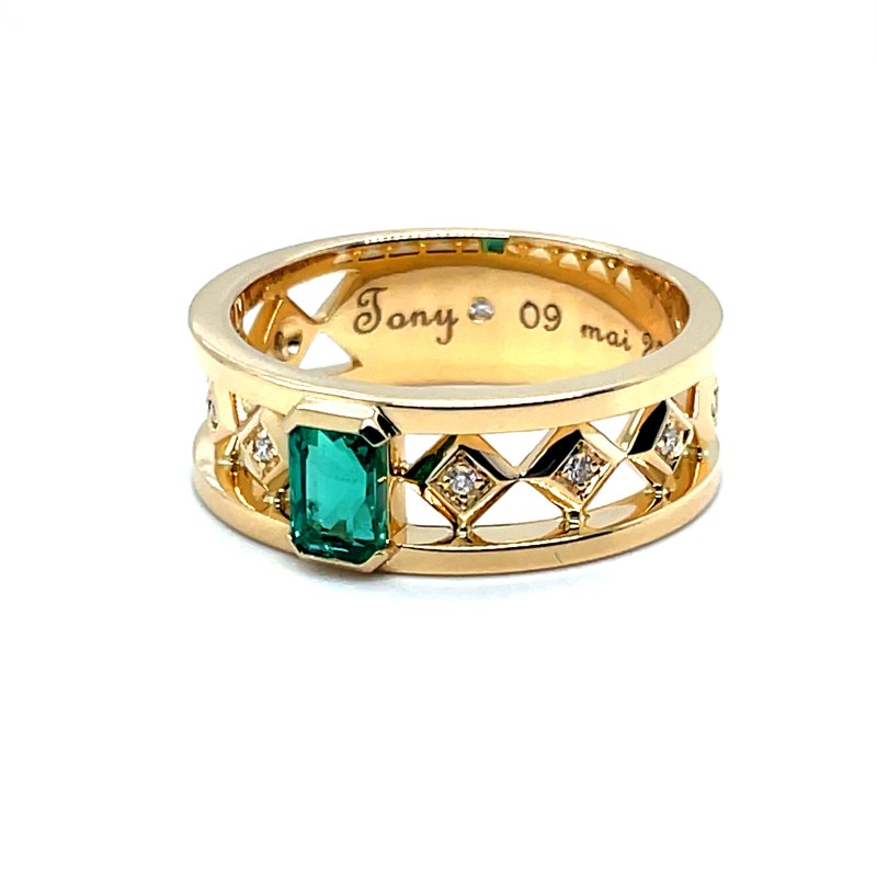 Création de bague de mariage en or jaune, émeraude et diamants, fabriqué sur mesure par votre joailler près de Lyon 9