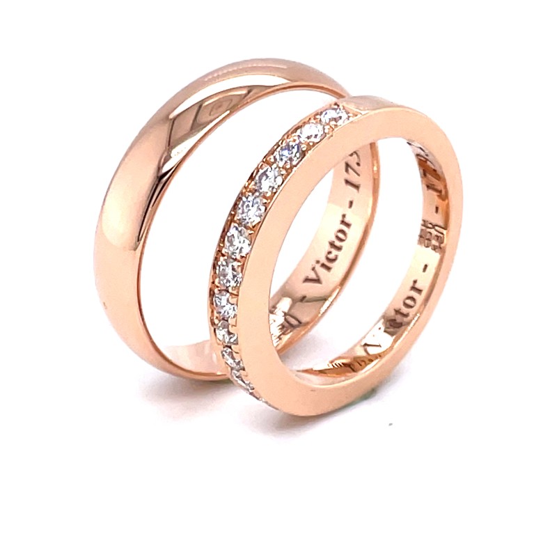 Alliances gravées en or rose avec des diamants, fabriquées sur mesure dans une bijouterie près des Monts d'Or