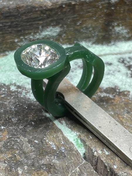 bijou pièce unique d'un joaillier créateur avec un diamant taille ancienne  - Florentin POYET Joaillier