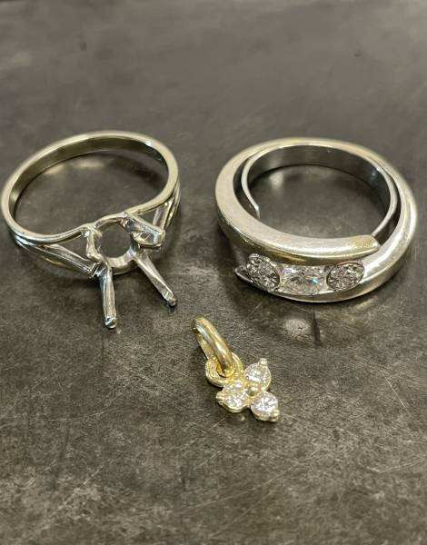 Joaillier créateur avec atelier de fabrication de bijoux a villefranche sur Saône