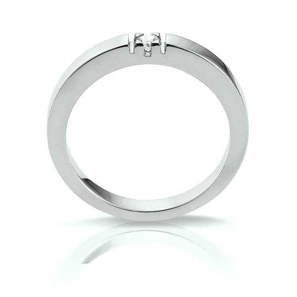 Bague solitaire diamant originale pour femme chez Florentin POYET artisan bijoutier joaillier 