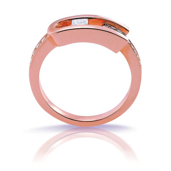 Bague en or rose et diamant taille princesse et sertie de diamants Florentin POYET
