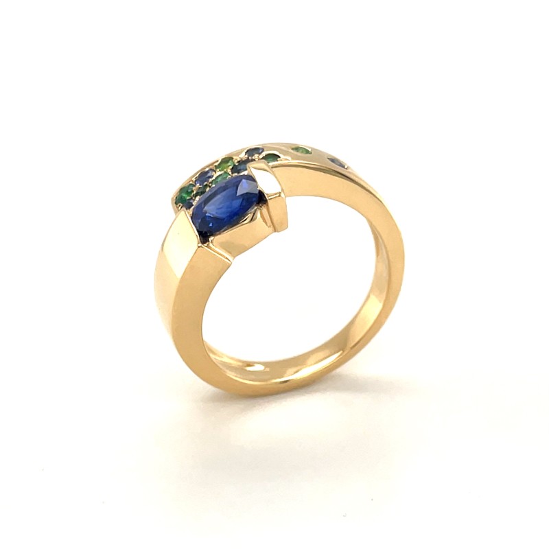 bague saphir bleu or jaune pour femme vers Belleville en Beaujolais