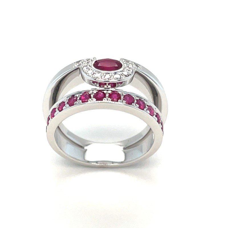 bague avec rubis et diamant