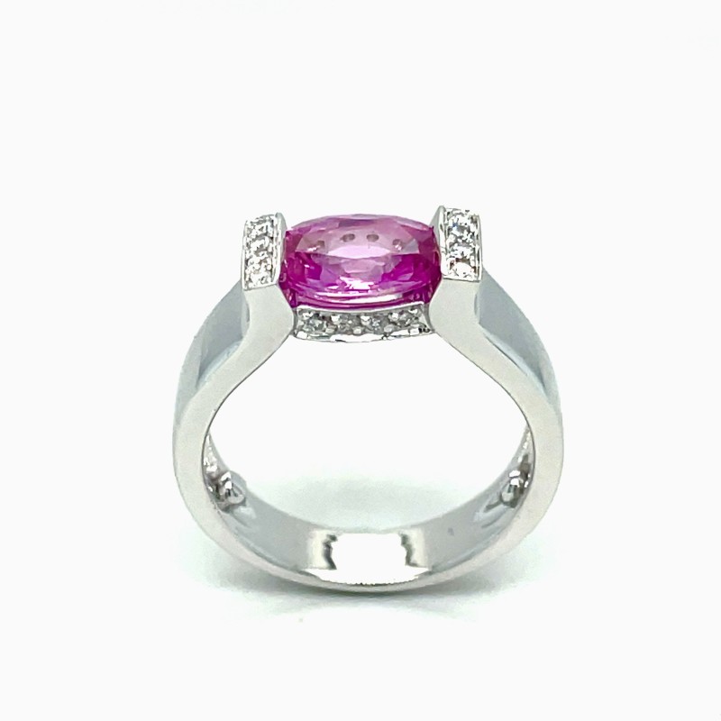 Remise en état d’une bague or blanc saphir rose et diamants 