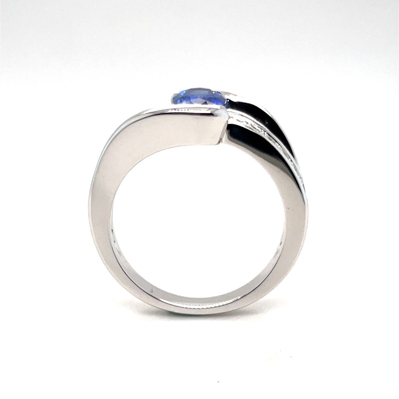 Création de bague de fiançailles sur mesure 