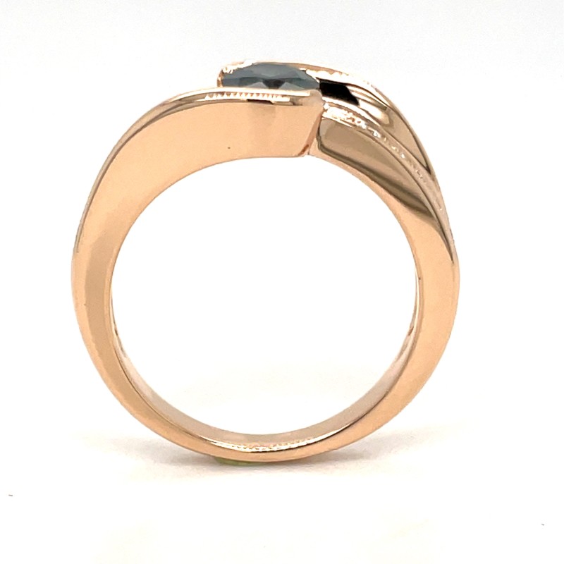 bague de mariage en or rose avec un saphir Teal et diamants 