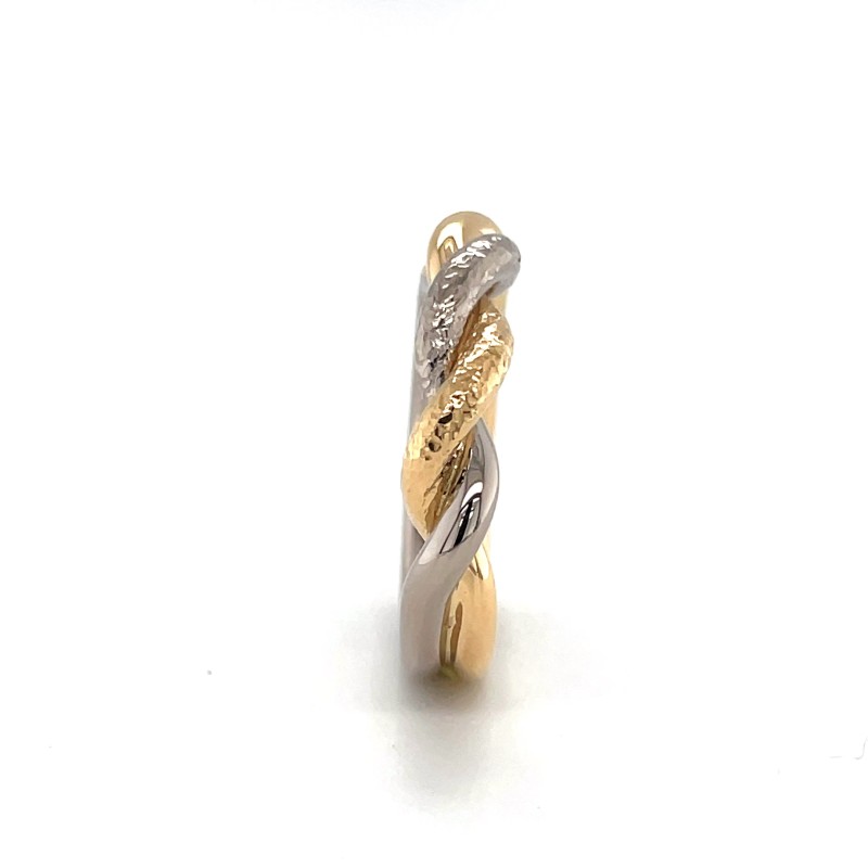 Bague de mariage en or bicolore 18 carats avec mélange martelé et brillant dans notre bijouterie près de Dardilly (69)