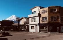 Les perles HANASHINJU présentent à Villefranche chez Florentin POYET Joaillier